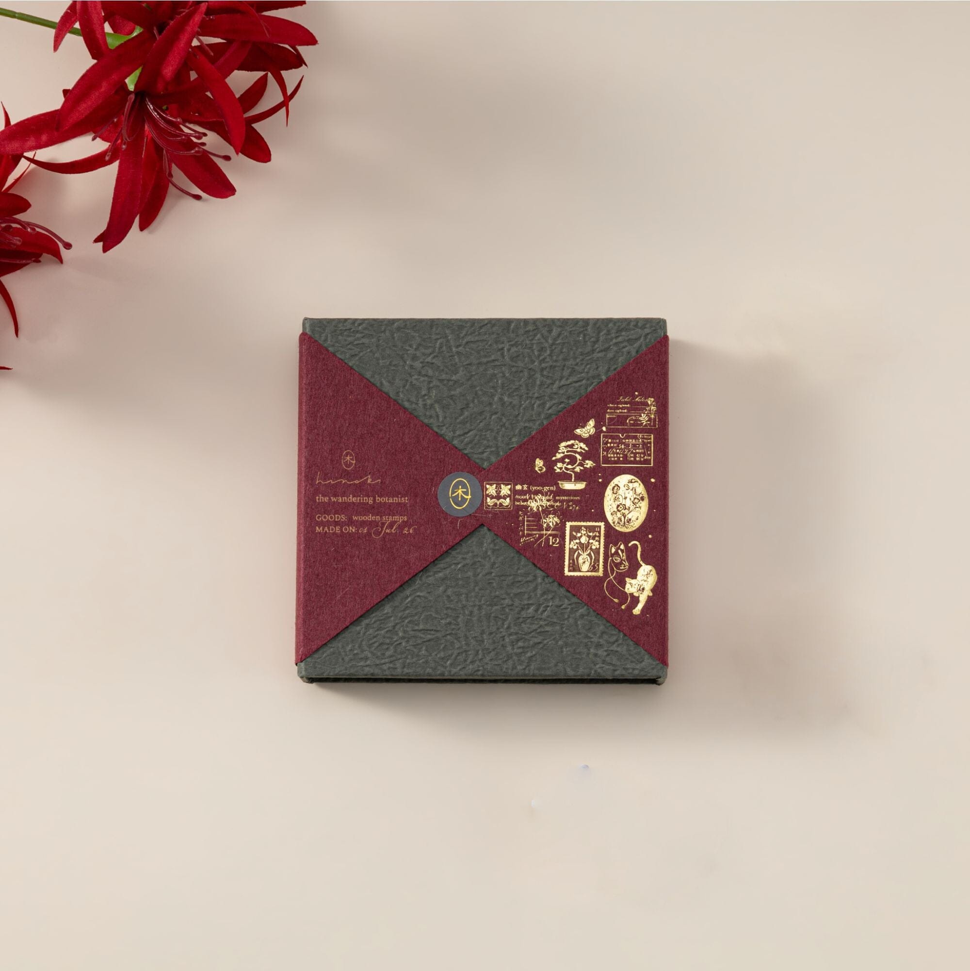 Hinoki - ‘The Wandering Botanist’ Engraved Wooden Stamp Set