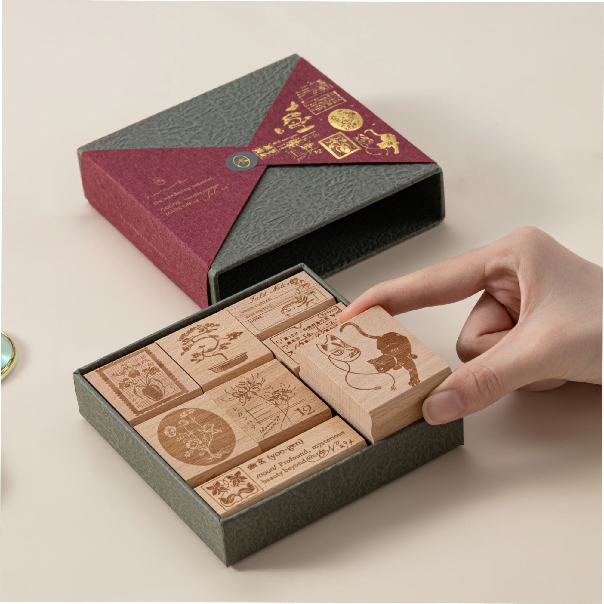 Hinoki - ‘The Wandering Botanist’ Engraved Wooden Stamp Set